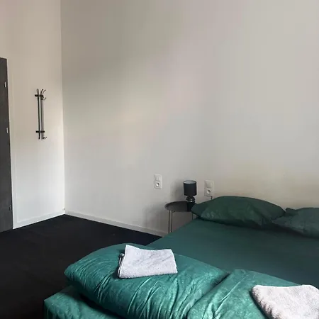 New St48 Hostal *