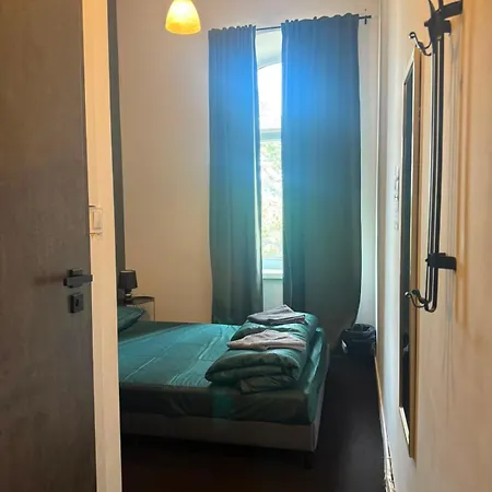 New St48 Hostal